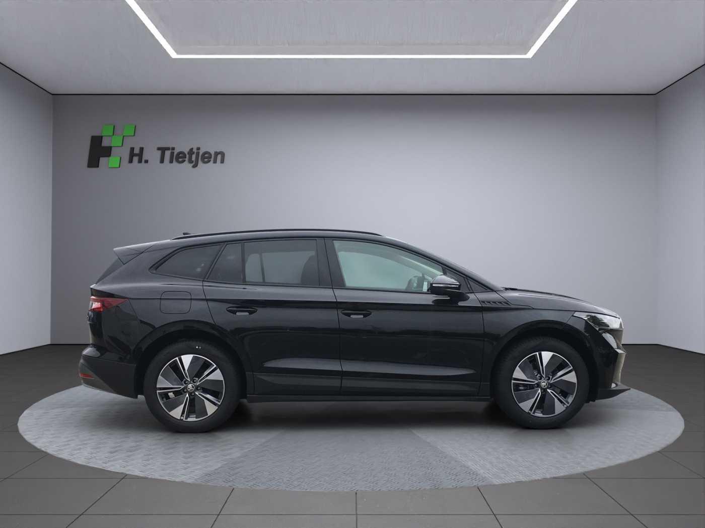 SKODA ENYAQ • SUV