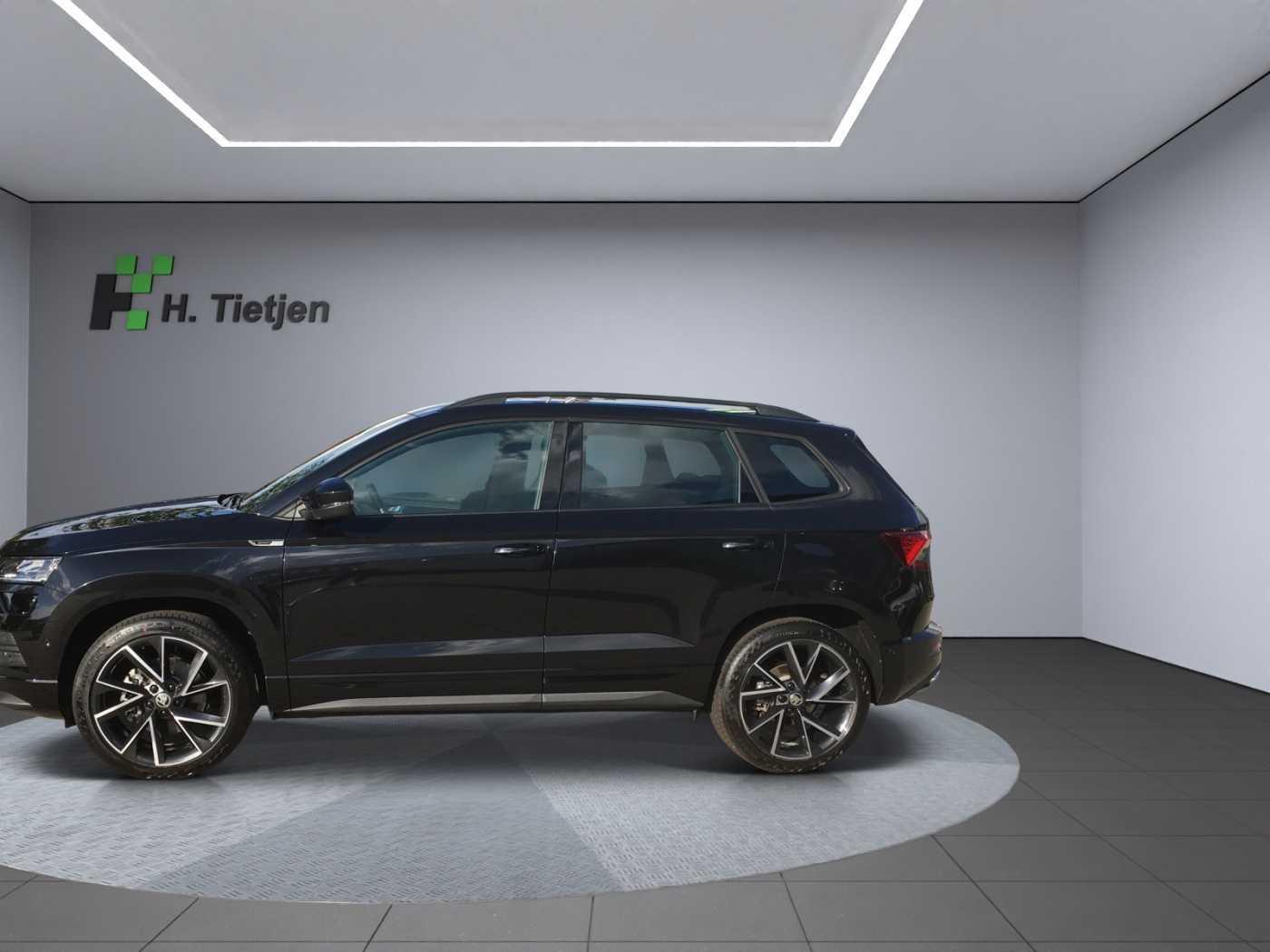 SKODA KAROQ • SUV