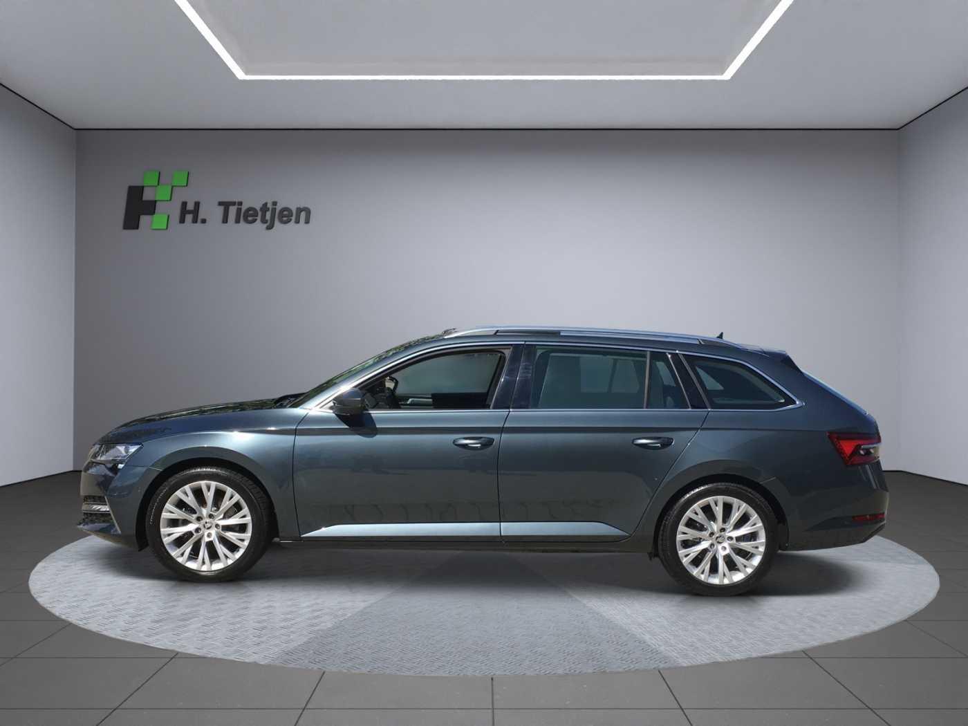 SKODA SUPERB • Combi