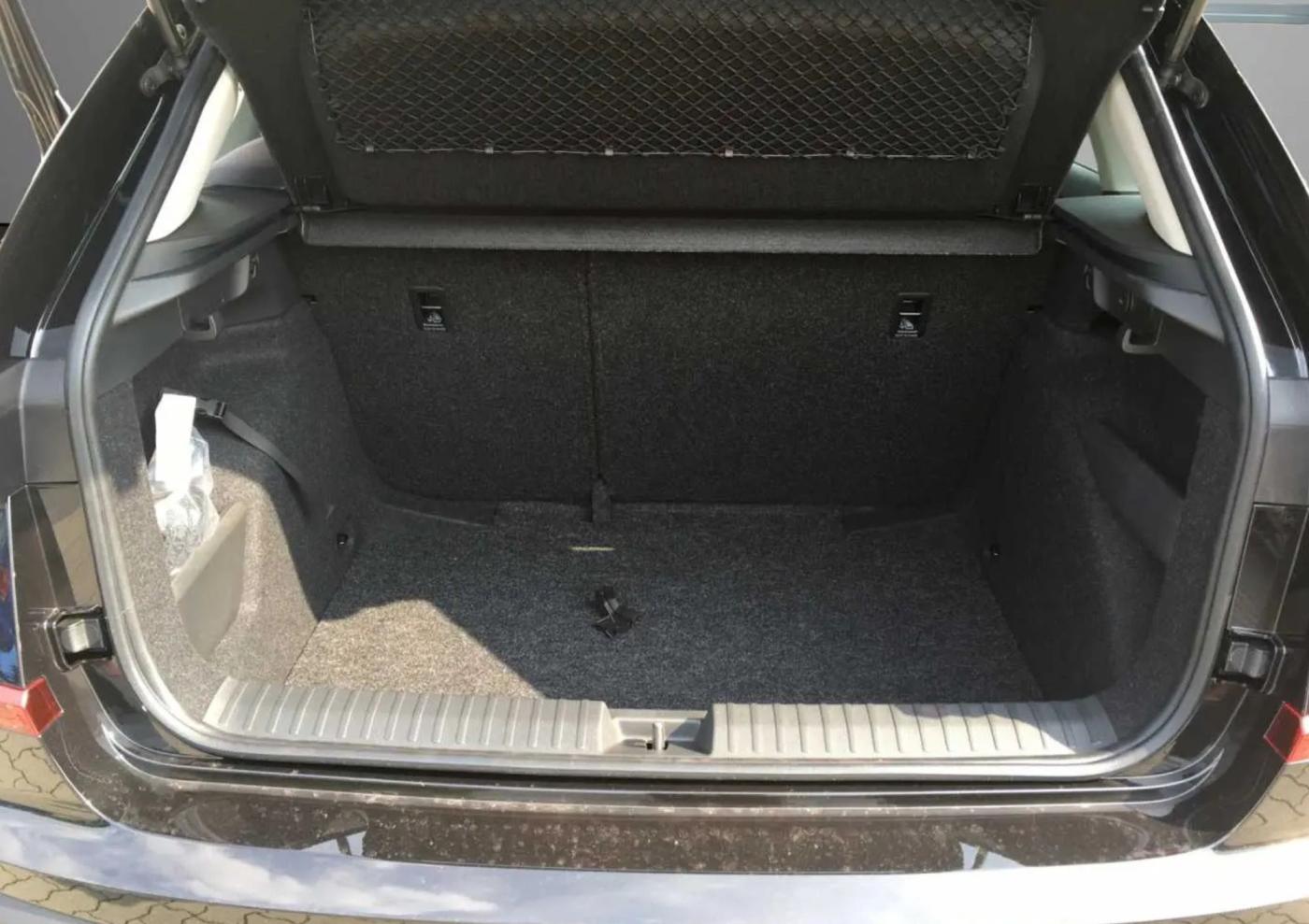 SKODA KAMIQ • SUV